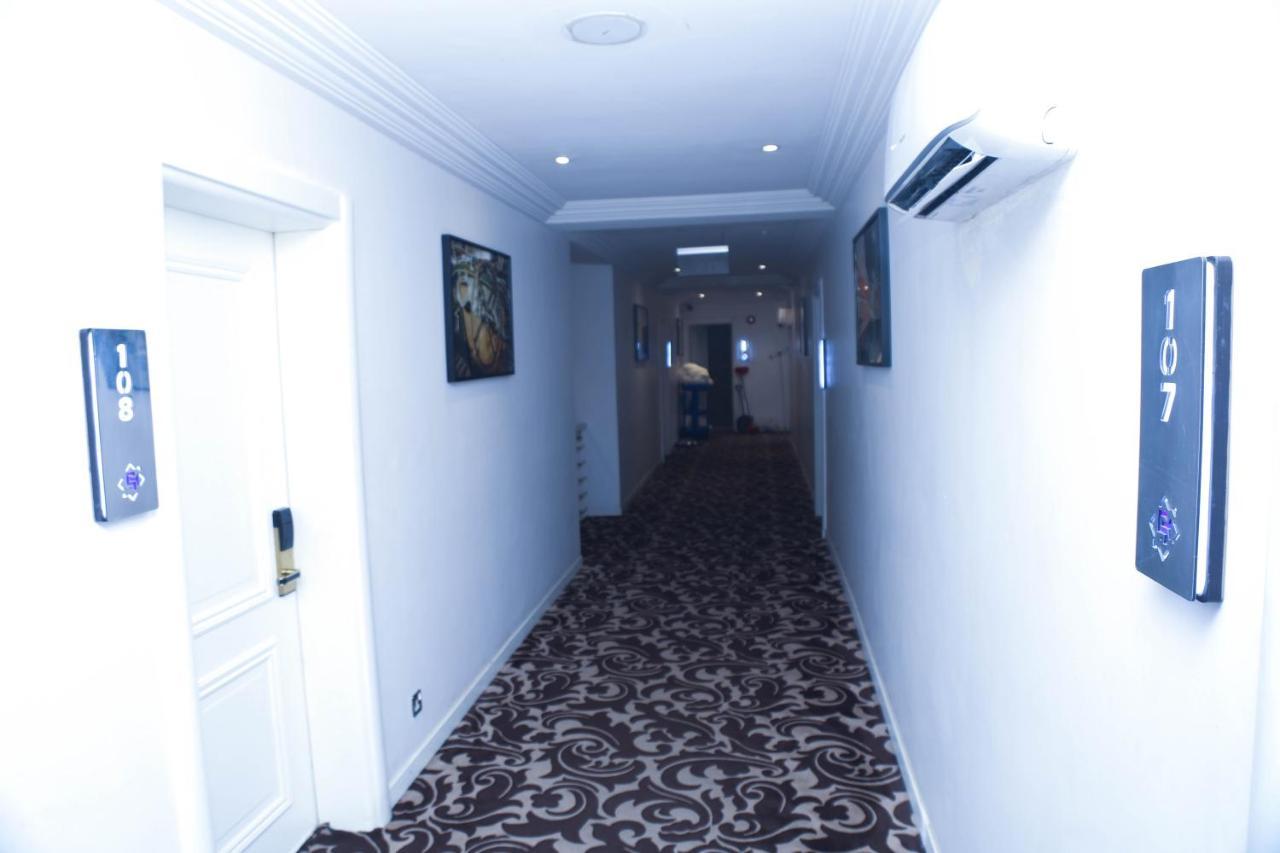 Mobushipe Summerset Continental Hotel Gana מראה חיצוני תמונה